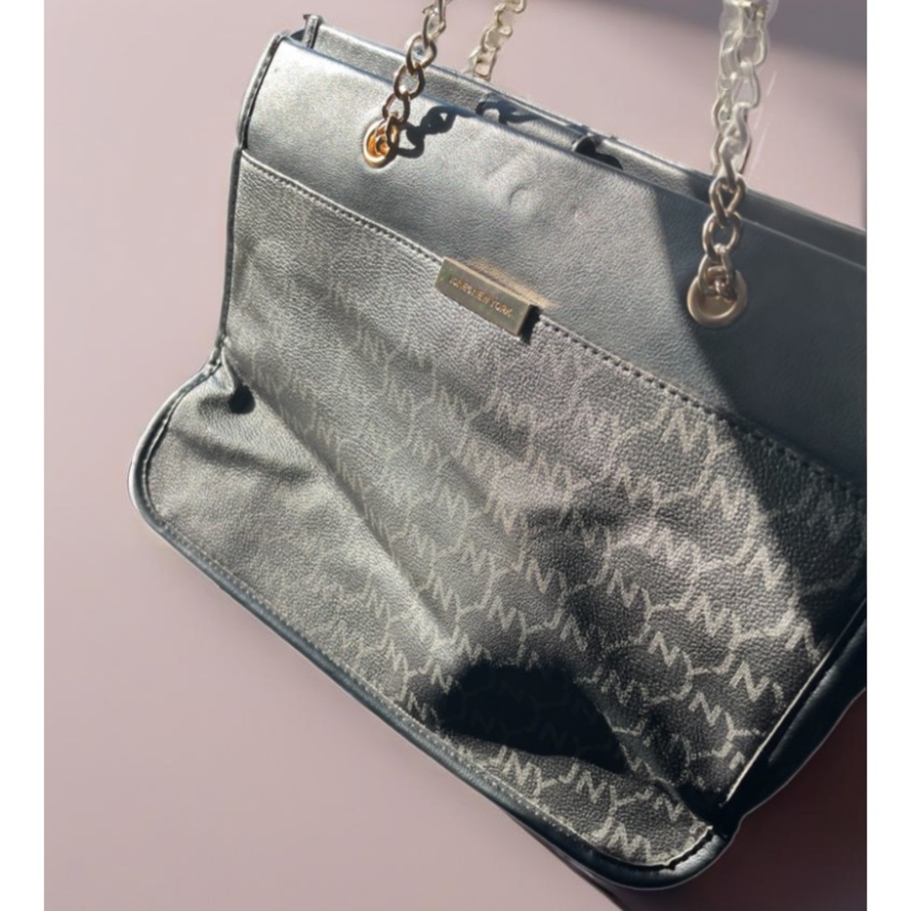 NWT Jones Of New York Signature Hand Bag MABEL Black Gold Chain Zipper